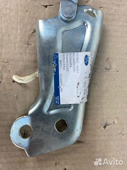 Петля Капота Левая ford Focus 3 \ Kuga 13-19