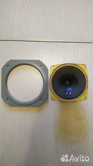 Декоративные рамочки к динамикам С.Ч. кол. S-90