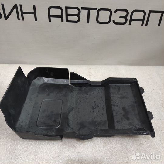 Крышка акб Ford Focus 2 / Volvo C30 S40 V50