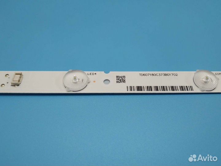 5800-W32001-3P00 / 605мм 3X7LED новый