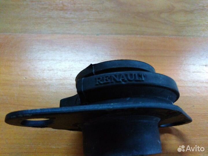 Опора АКПП задняя левая Renault Symbol 2002 - 2008