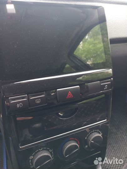 Крыло Приора 2012 года