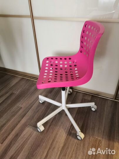 Стул IKEA розовый
