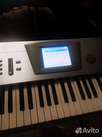 Синтезатор Korg Trinity Pro