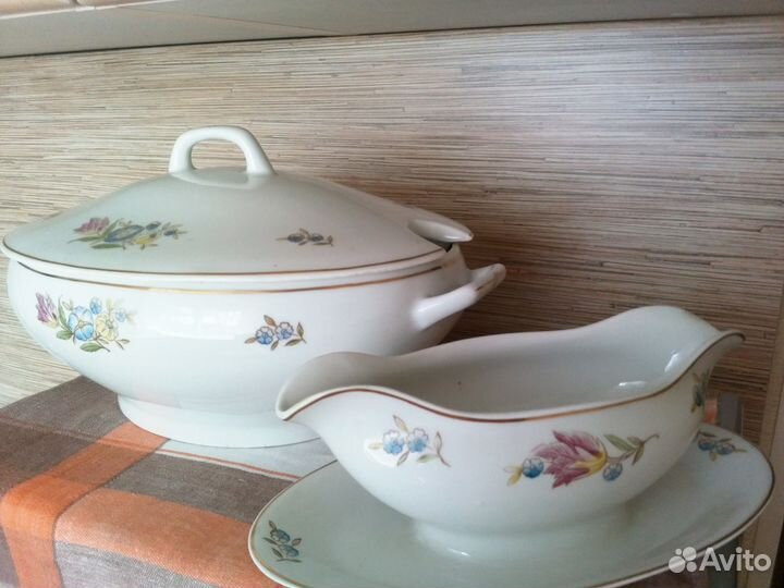 Соусник, тарелки