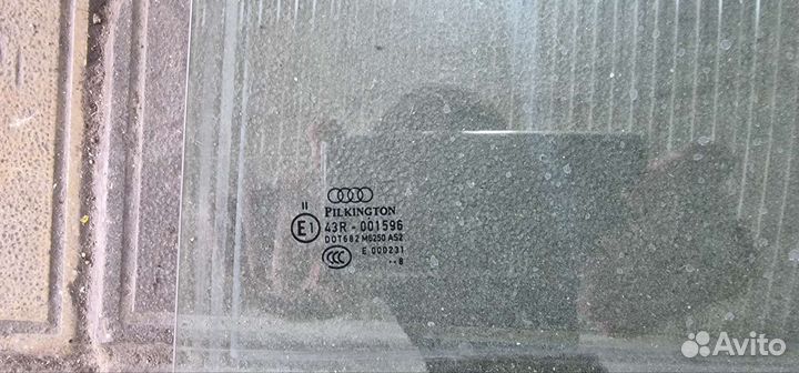 Стекло задней двери левая Q7 4L