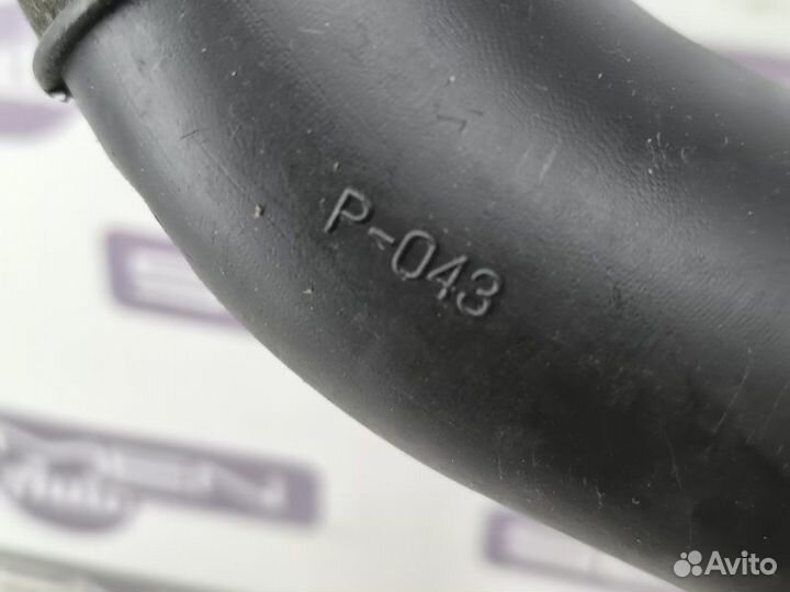 Патрубок воздушного фильтра Toyota Auris E150