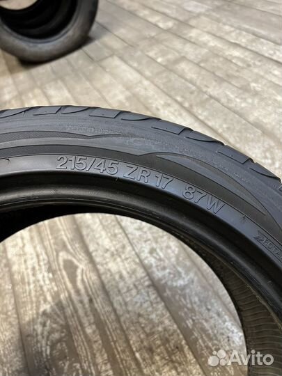 Vredestein Ultrac 215/45 R17 87W