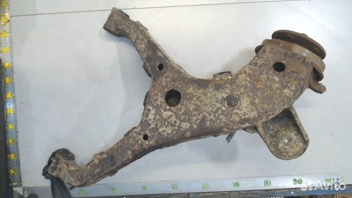 Ступица (кулак, цапфа) Mercedes Vito W638, 2001