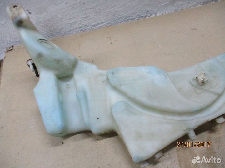 Бачок омывателя лобового стекла Форд Фокус 2 2008