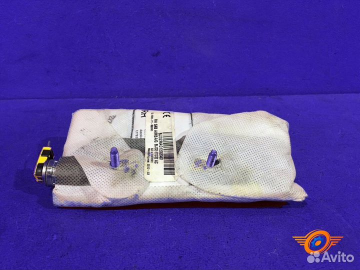 Подушка безопасности боковая передняя правая Land