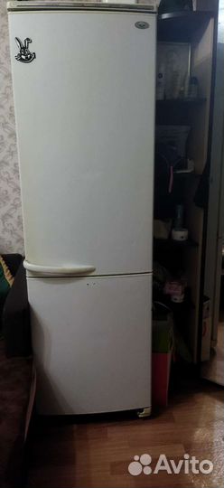 Холодильник бу большой