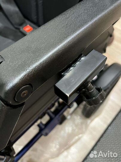 Инвалидная коляска с электроприводом