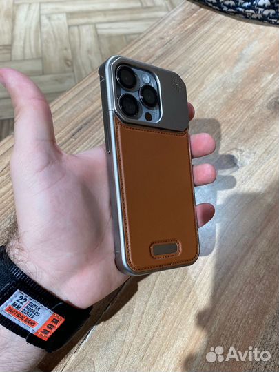 Чехол на iPhone 15