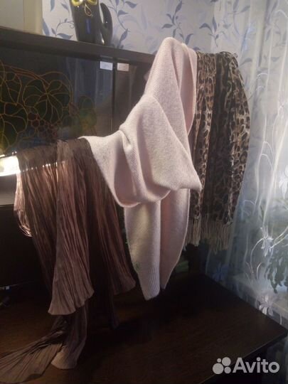 Палантины, шарфы и шейные платки