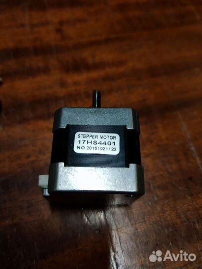 Шаговый двигатель nema 17