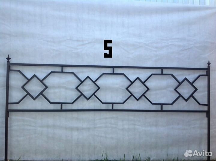 Ограды на кладбище