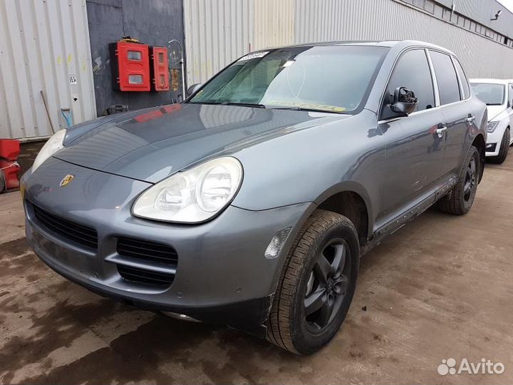 Ступица задняя правая porsche cayenne 1 2003