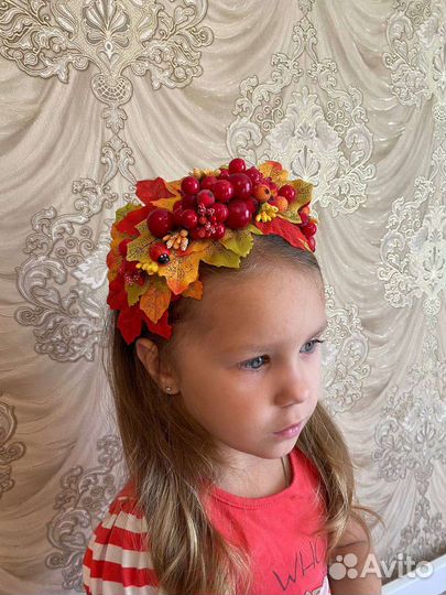 Много украшений на праздник осени