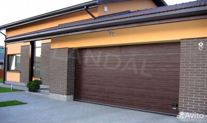 Секционные ворота