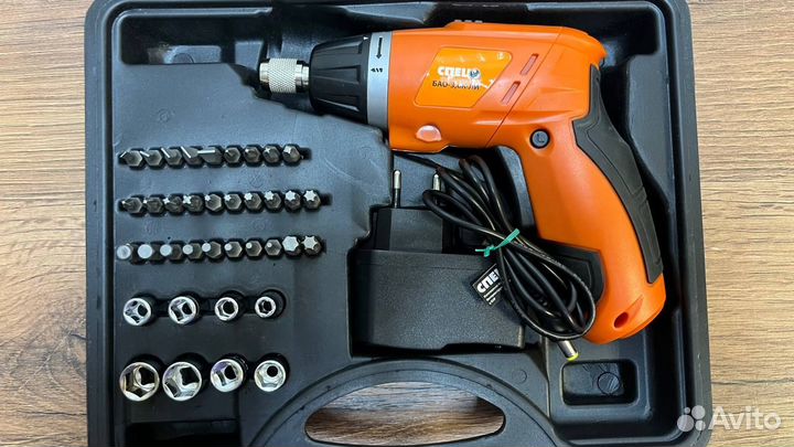 Аккумуляторная отвертка Спец бао-3.6К-ли Спец-3318