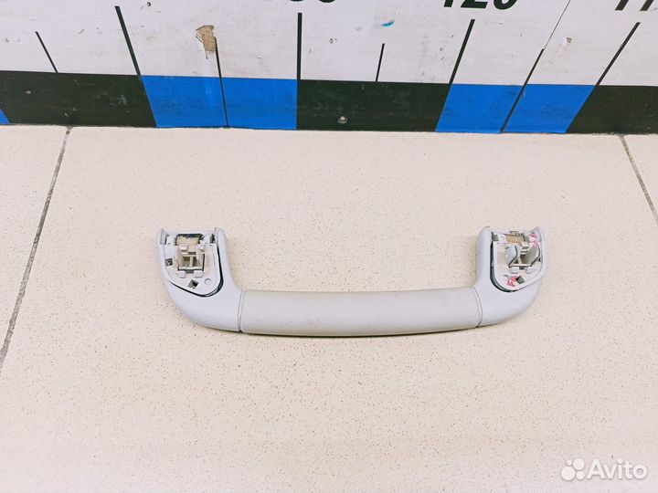 Ручка внутренняя потолочная Land Cruiser (150) -Pr