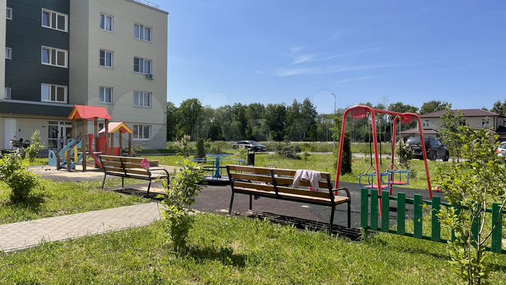 3-к. квартира, 75 м², 1/4 эт.