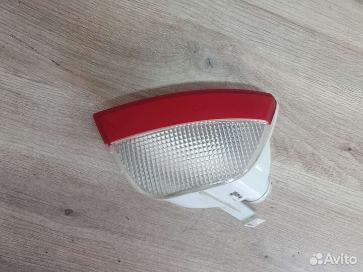 Фонарь задний правый в бампер ford focus 1