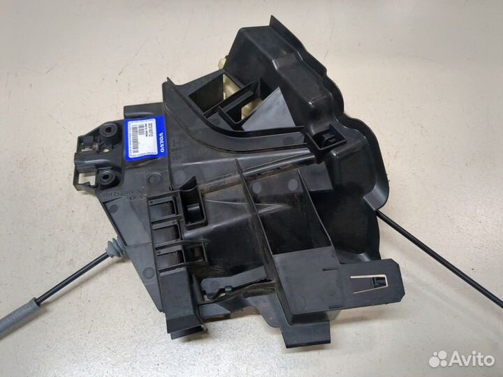 Замок двери правый задний Volvo XC90, 2016