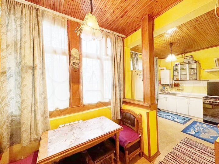 4-к. квартира, 81,6 м², 1/3 эт.