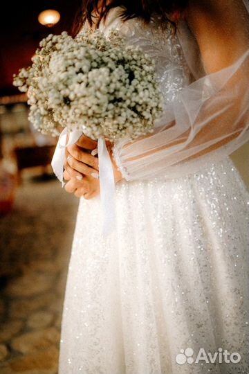 Свадебное платье со шлейфом 42-44