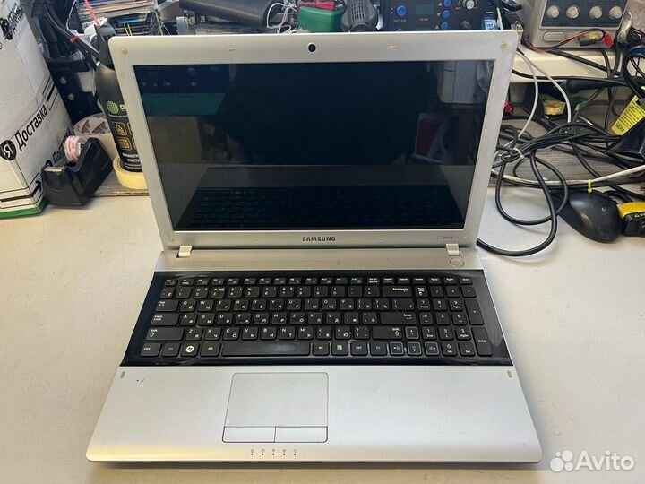 Samsung RV515