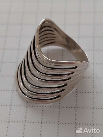 Серебряное кольцо