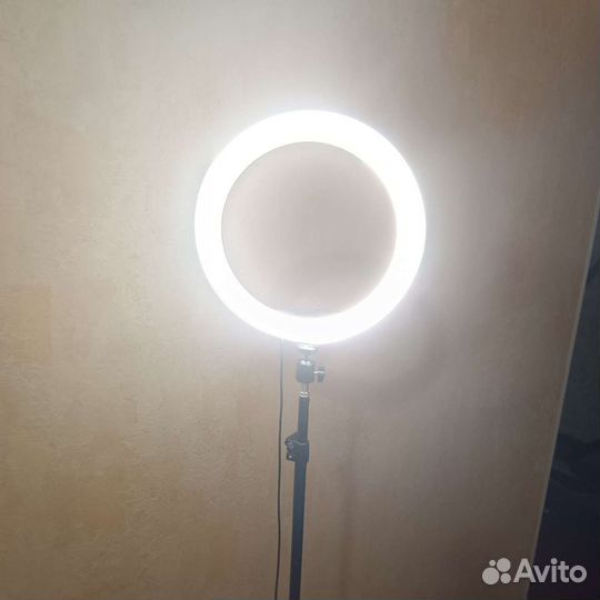 Кольцевая лампа 30см