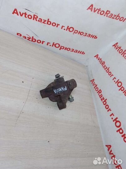 Опора двигателя Mazda Familia