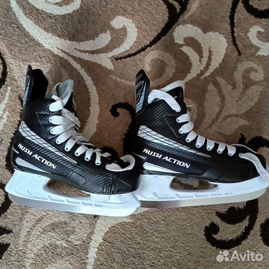 Коньки хоккейные 42 размер