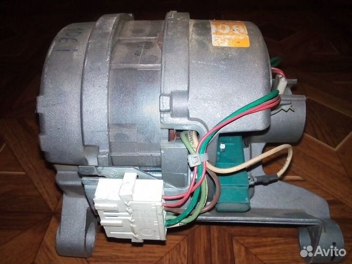 Двигатель от Индезит