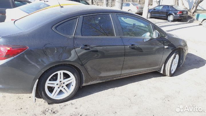 Opel Astra 1.4 AT, 2012, 158 000 км