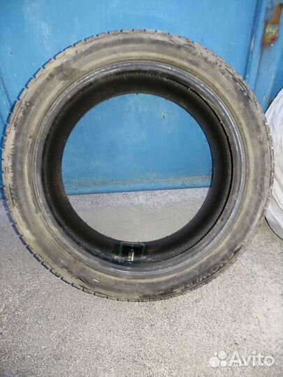 Triangle Snowlink TWT02 235/45 R18