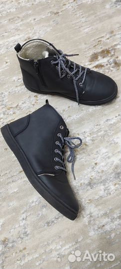 Ботинки теплые на меху на мальчика размер 36-37
