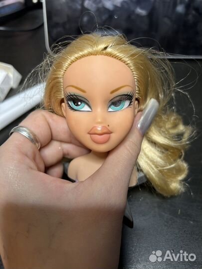 Голова Bratz