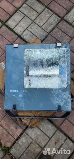 Прожектор Philips tempo 3 250w