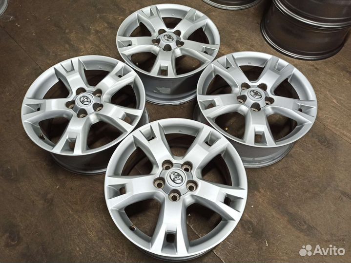 Диски Тойота Рав-4 17 5х114,3 ET45 из Японии