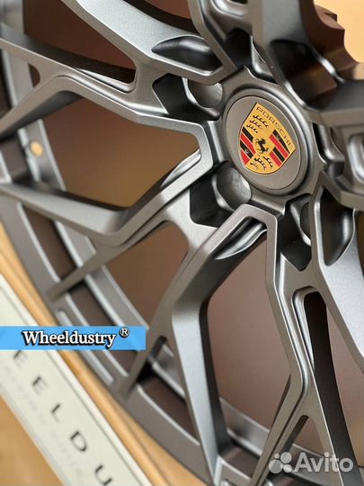 Кованые диски R22 Porsche Cayenne наличие