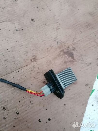 Резистор вентилятора отопителя печки Lanos