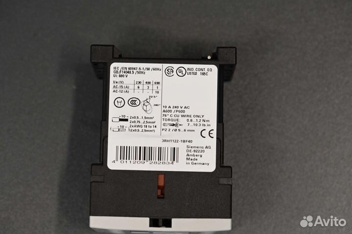 Siemens 3RH1122-1BF40 новые, 2 шт