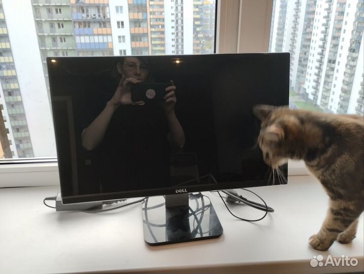 Монитор Dell 21.5