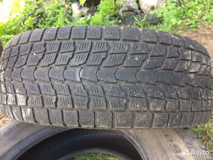 Dunlop Axiom Plus 265/65 R17