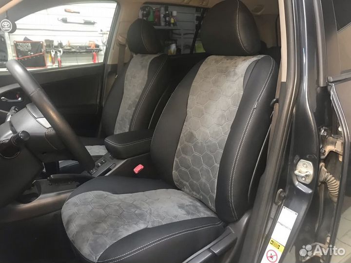 Чехлы на Toyota RAV4 30