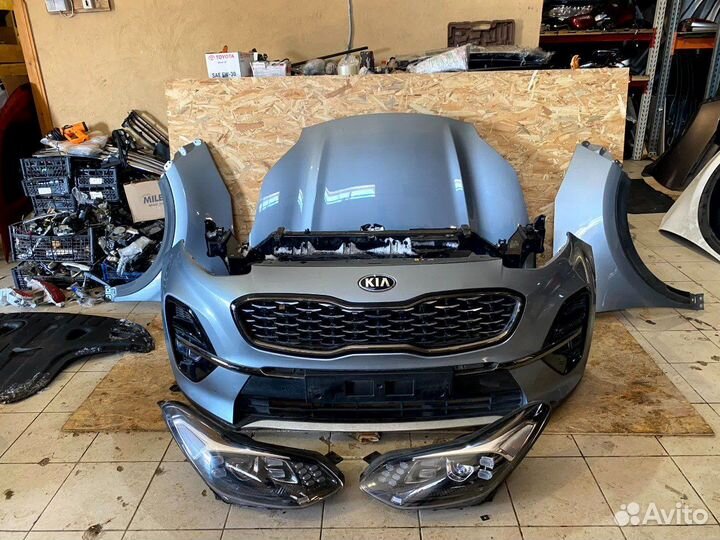 Передняя часть Kia Sportage 4